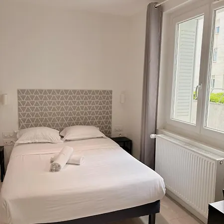 Appartement Cosy - Wifi - Tram Au Pied